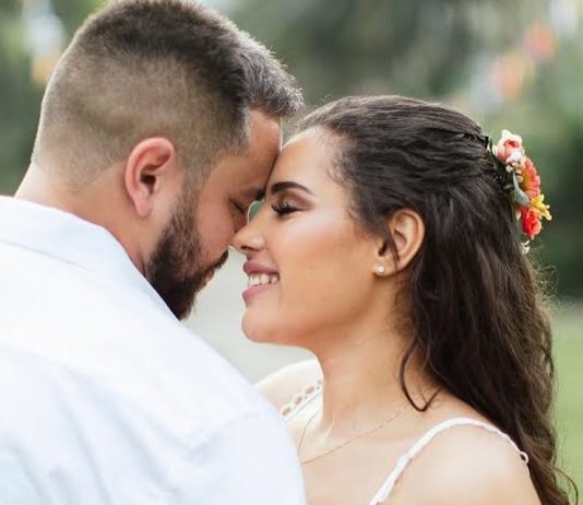 Ex-noivo lamenta morte de blogueira que casou sozinha: Entrei em depressão