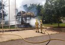 Incêndio destrói posto policial no Cruzeiro veja o Vídeo