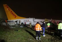 Avião com 177 passageiros sai da pista em aeroporto na Turquia