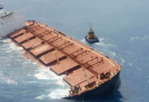 Marinha confirma dois vazamentos em navio que está afundando