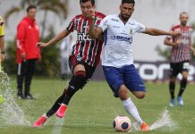 Com novo erro da arbitragem, São Paulo perde para o Santo André por 2 a 1