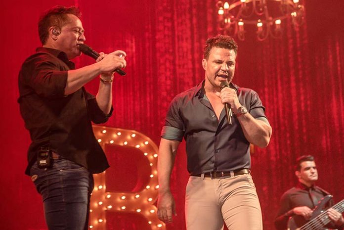 Show-CabareCC81-Eduardo-Costa-e-Leonardo-52