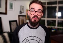 Caso PC Siqueira: polícia faz busca e apreensão na casa de youtuber