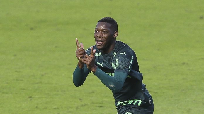 Verdao-exalta-primeiro-classico-vencido-no-ano