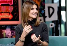 Atriz de Hollywood é condenada à prisão por esquema de suborno em faculdade