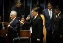 Bolsonaro publica decreto convocando Temer a representar Brasil no Líbano