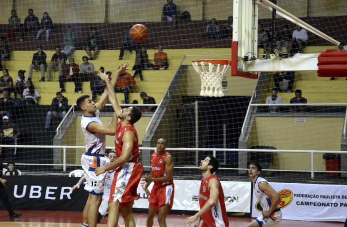 LSB-joga-Copa-SP-no-Ginasio-Municipal