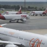 Brincadeira perigosa: mulher é presa  no Aeroporto de Brasília após afirmar que levava bomba