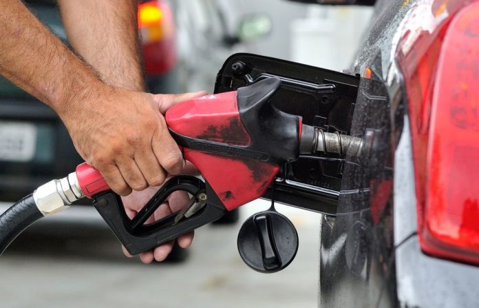 Puxado-por-combustiveis-IPCA-subiu-093-em-marco