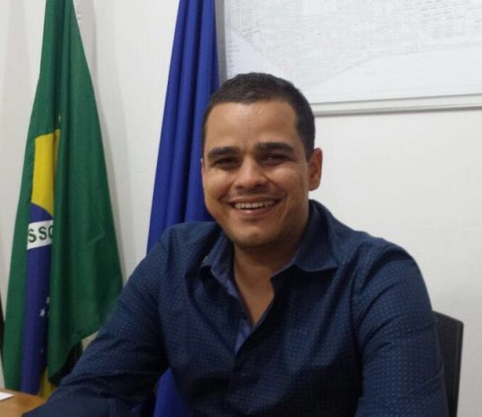 Sardinha aparece entre os 24 nomes mais citados para distrital em nova pesquisa no DF