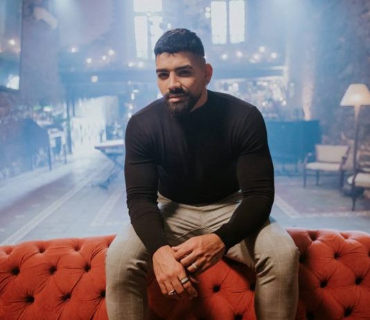 Dilsinho prepara lançamento de novas canções de Garrafas e Bocas