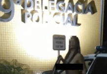 Mulher é flagrada completamente nua em delegacia, policial de Plantão foi afastado