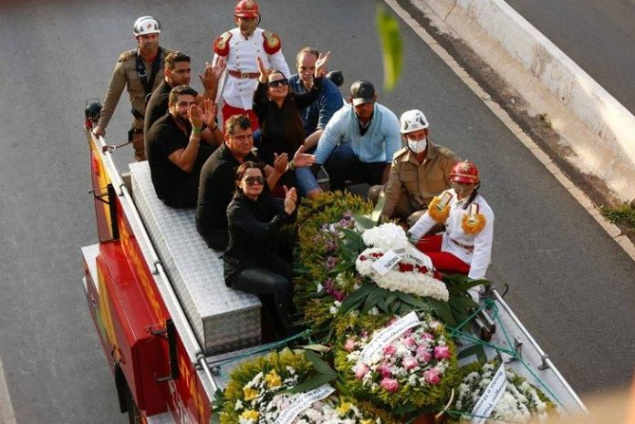 Marilia-Mendonca-Cortejo-2