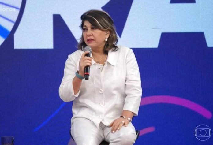 Altas-Horas_Roberta-Miranda-RED