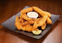 Aprenda a receita do salmão com crosta de gergelim e chia