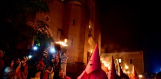 Semana Santa: Procissão do Fogaréu em Goiás volta após dois anos