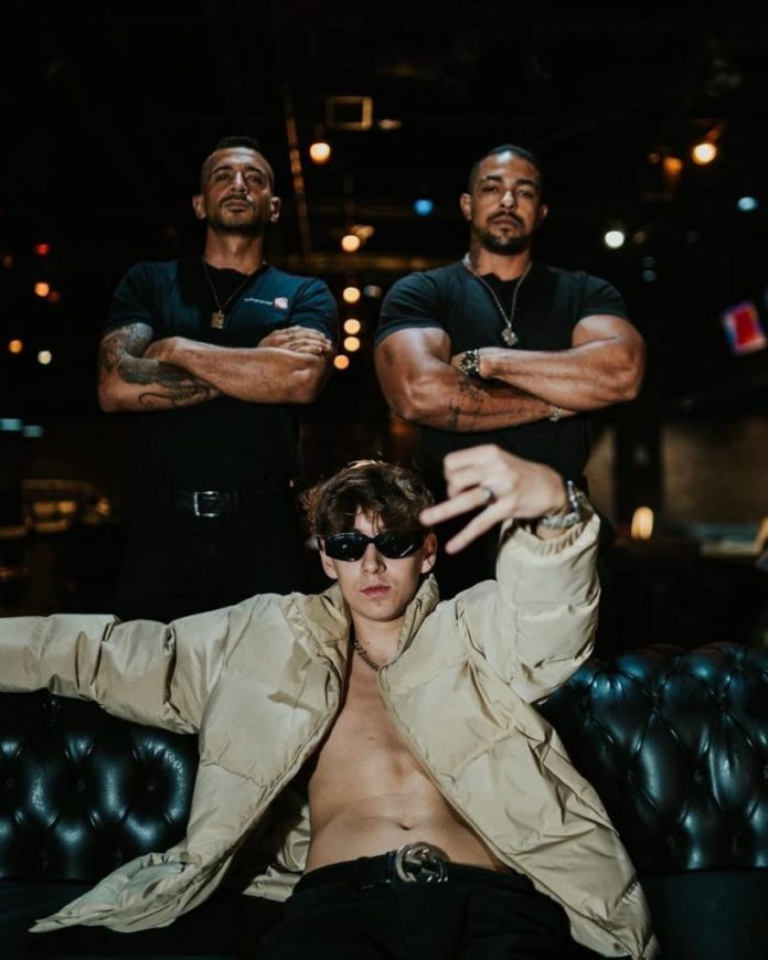 Rapper-Tavin-4-819x1024-1