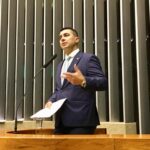 EX-DEPUTADO LUÍS MIRANDA, COAUTOR DA LEI DA TRANSAÇÃO TRIBUTÁRIA, É EXALTADO NA CÂMARA DOS DEPUTADOS CINCO ANOS APÓS A PROMULGAÇÃO DA LEI