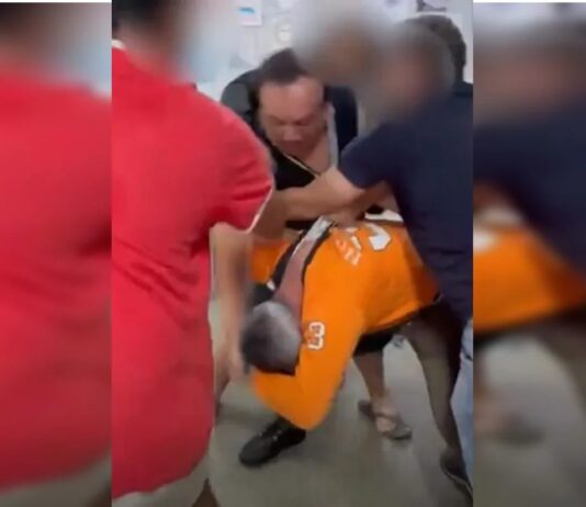 Absurdo  -Pai de aluna espanca professor em escola por causa de celular