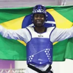 Henrique Marques é campeão Mundial de Taekwondo