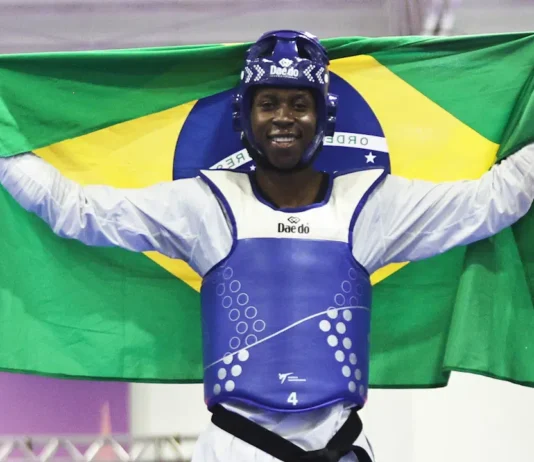 Henrique Marques é campeão Mundial de Taekwondo