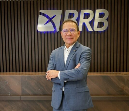 Nelson Souza assume a presidência do BRB