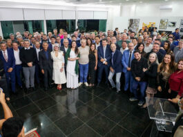 Ibaneis Rocha recebe secretários e presidentes de entidades para jantar de confraternização